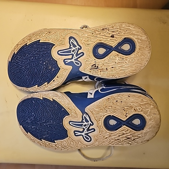 Blue/White Nike Kyries - Picture 6 of 8